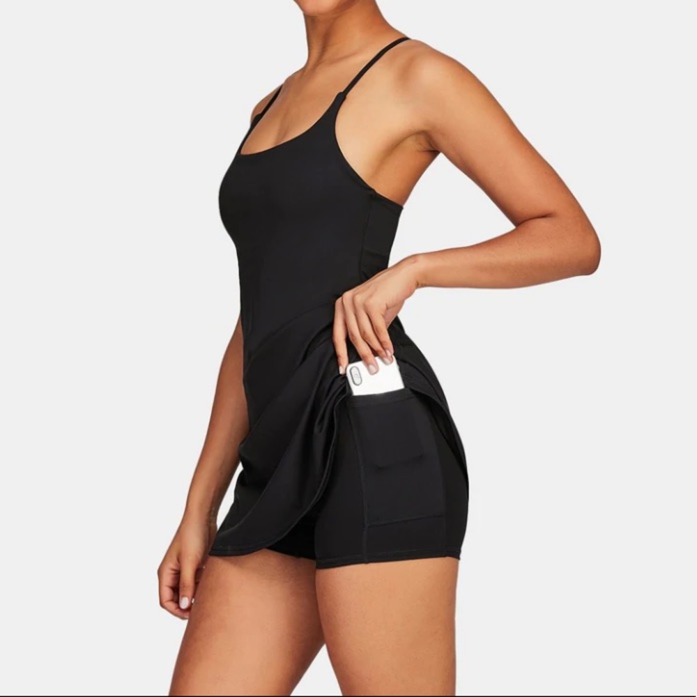 HALARA everyday cloudful 2 in 1 flare golf dress